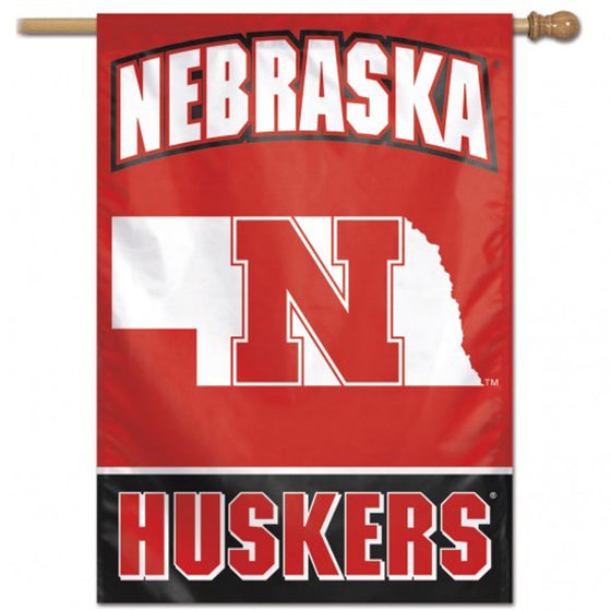 Nebraska Cornhuskers Banner 28x40 Vertical Alternate Design (CDG)