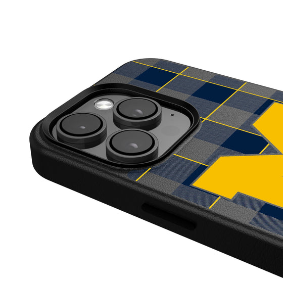 Michigan Wolverines Plaid Magnetic Phone Case-4