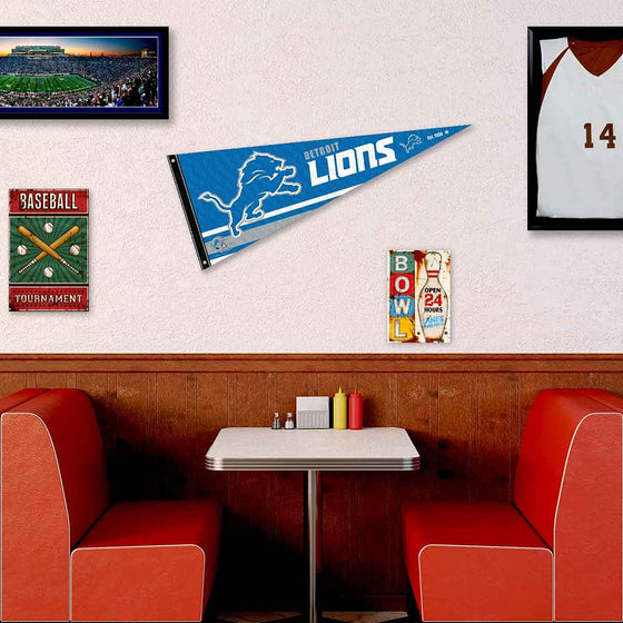 Detroit Lions Pennant Banner and Wall Tack Pads