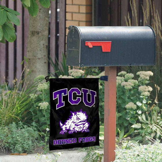 TCU Horned Frogs Black Garden Yard Flag and Mailbox Post Pole Mount Holder Set