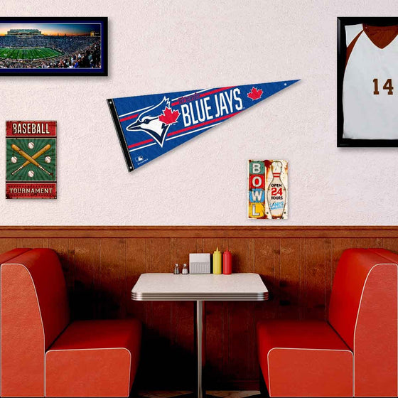 Toronto Blue Jays Pennant Banner and Wall Tack Pads