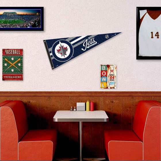 Winnipeg Jets Pennant Flag and Wall Tack Pads Mounts