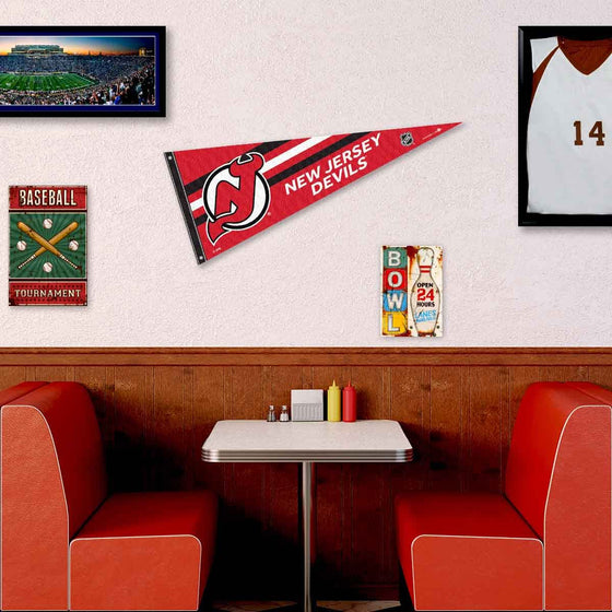 New Jersey Devils Pennant Flag and Wall Tack Pads Mounts