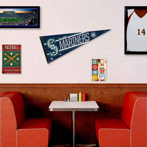 Seattle Mariners Pennant Banner and Wall Tack Pads