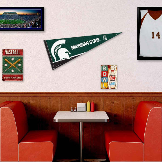 College Flags & Banners Co. Michigan State Spartans Pennant Flag and Wall Tack Mount Pads