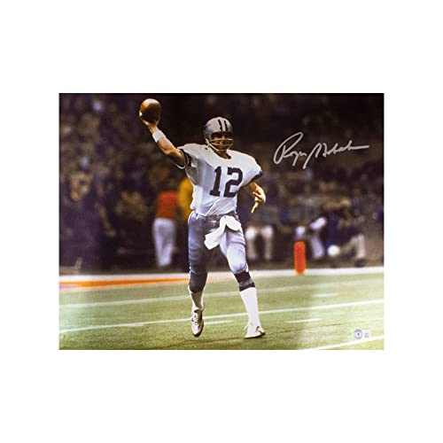 Roger Staubach Autographed Dallas 16x20 Photo - BAS (Throwing) - 757 Sports Collectibles