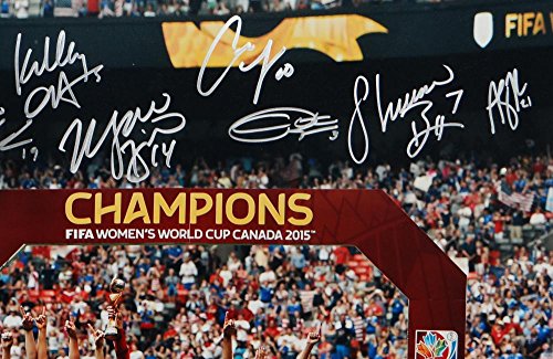 US Women's Soccer Team Signed 16x20 World Cup Trophy Photo- Beckett Silver - 757 Sports Collectibles