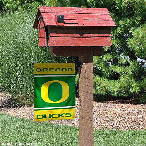 College Flags & Banners Co. Oregon Ducks Garden Flag - 757 Sports Collectibles