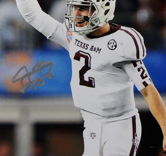 Johnny Manziel Autographed Texas A&M 8x10 Pointing White Jersey Photo- PSA/DNA Auth Silver - 757 Sports Collectibles