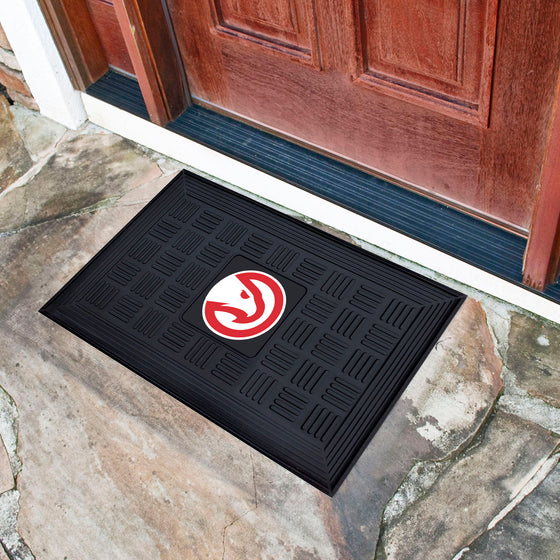 Atlanta Hawks Heavy Duty Vinyl Medallion Door Mat - 19.5in. x 31in.