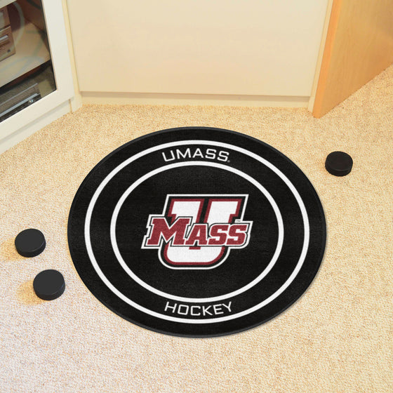 UMass Minutemen Hockey Puck Rug - 27in. Diameter