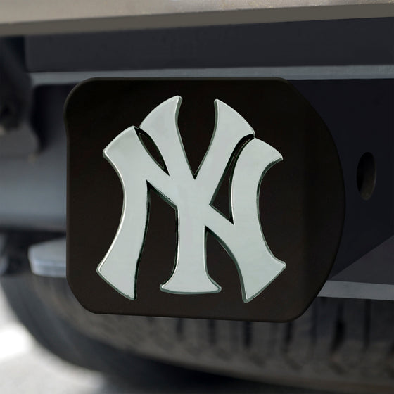 New York Yankees Black Metal Hitch Cover with Metal Chrome 3D Emblem