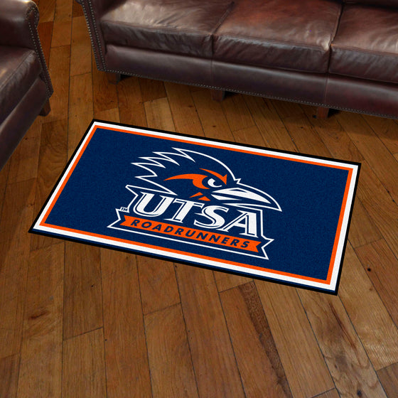 UTSA Roadrunners 3ft. x 5ft. Plush Area Rug