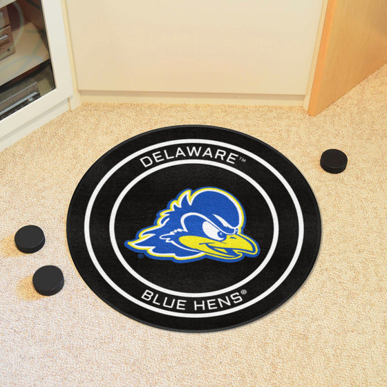 Delaware Hockey Puck Rug - 27in. Diameter