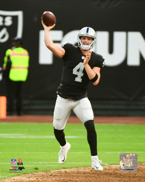 Oakland Raiders Derek Carr 8x10 Photo Spotlight Action Black