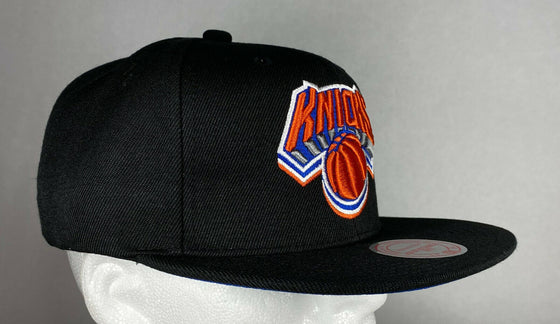 Mitchell and Ness NBA New York Knicks Team Logo Snapback Hat, Cap, New