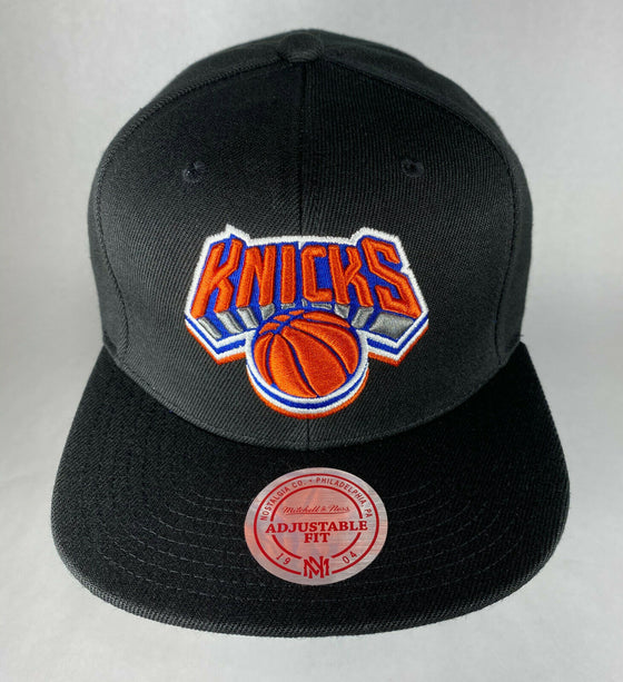 Mitchell and Ness NBA New York Knicks Team Logo Snapback Hat, Cap, New